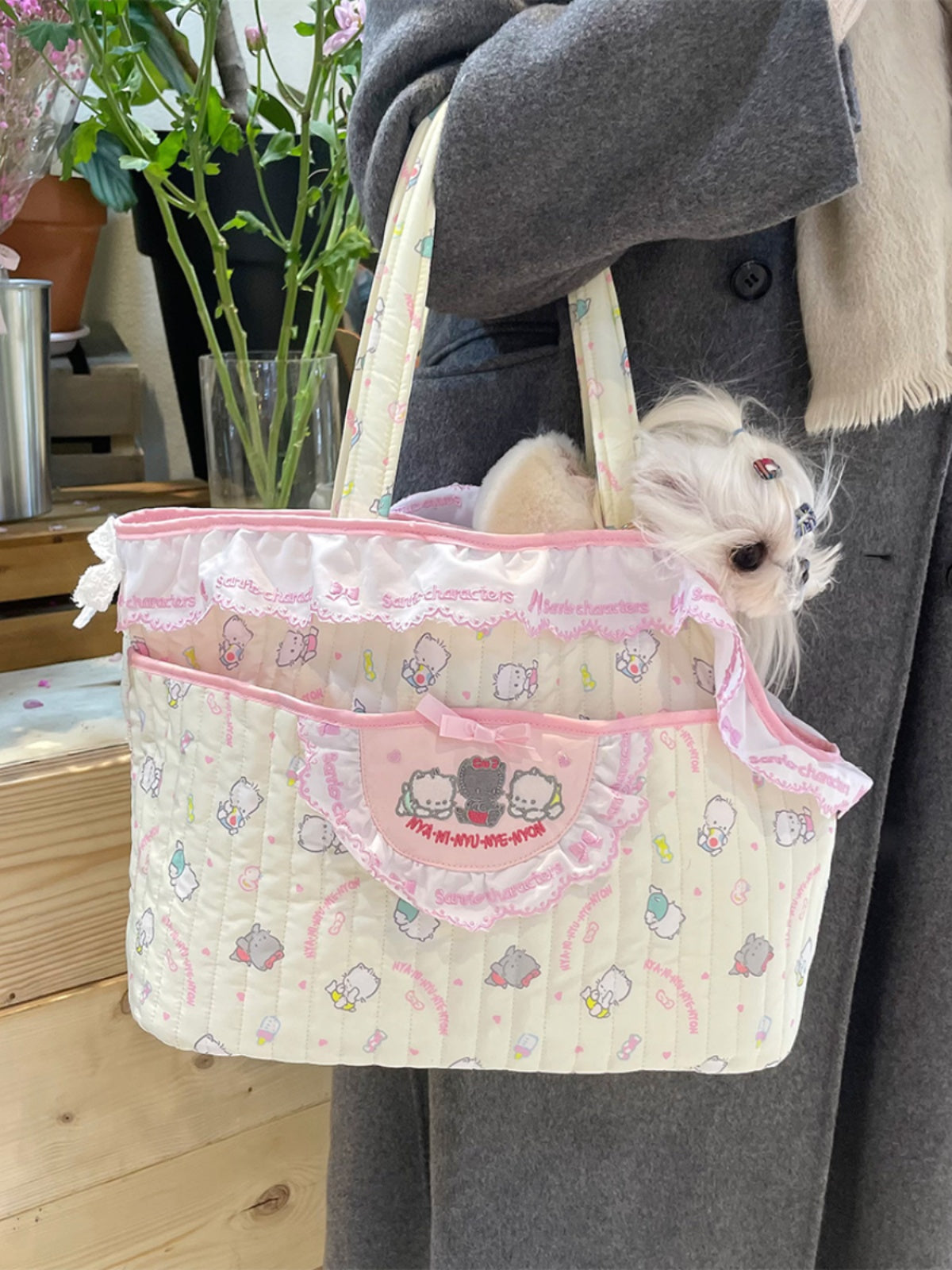 Pet handbag small dog cute small bag