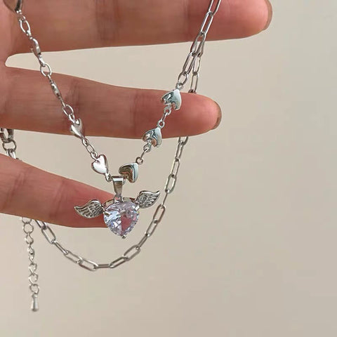 Sweet and Cool Hot Girl Angel Wings Heart Necklace