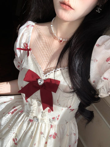 Sweet age-reducing bow floral lace heart-neck dress