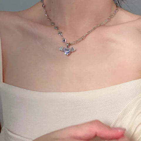 Sweet and Cool Hot Girl Angel Wings Heart Necklace