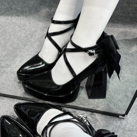 Dark pointed thick heels with big bow lolita shoes