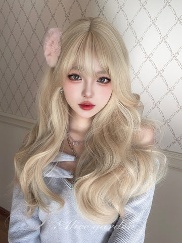 Soft girl lolita has realistic long curly hair