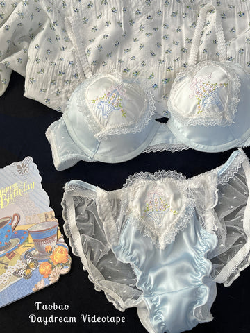 French Palace Style Embroidered Girls Love Lace Underwear Set