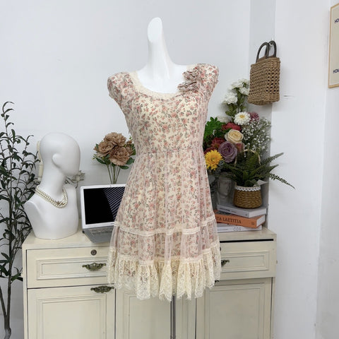 Vintage Nana style lace floral sweet dress