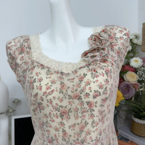 Vintage Nana style lace floral sweet dress