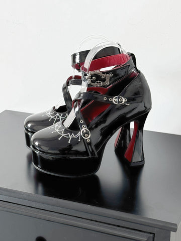 Original Gothic nun dark pointed high heels