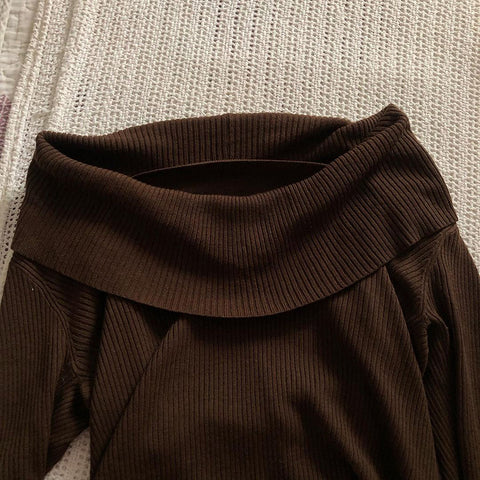 Original dark brown one-shoulder knitted soft sweater