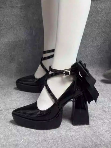 Lolita thick heel lacquered high heels