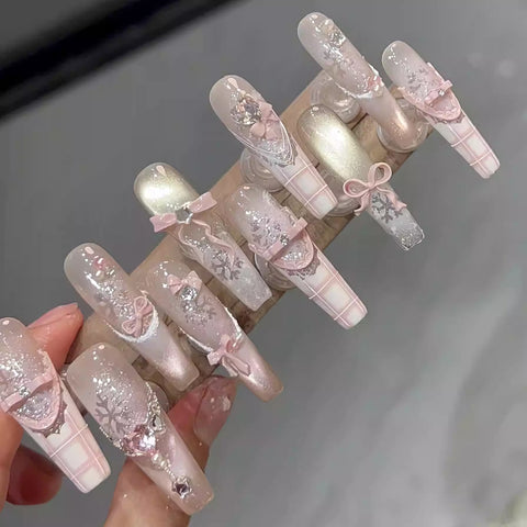 2025 new three-dimensional bow hand-made wearable nails