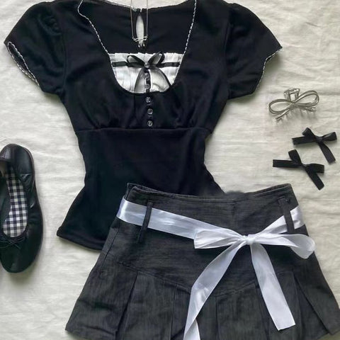 Elegant two-piece bow-knot top and pleated skirt